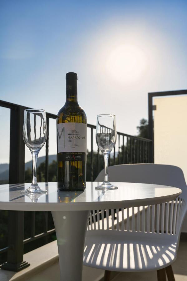 Suites Of Happiness Parga Exterior foto