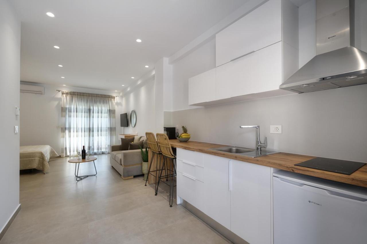 Suites Of Happiness Parga Exterior foto